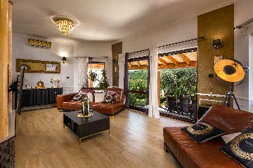 Bilice Villa with Pool for 9 near Šibenik