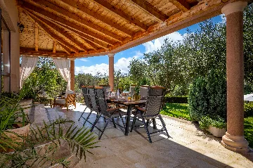 Bilice Villa with Pool for 9 near Šibenik