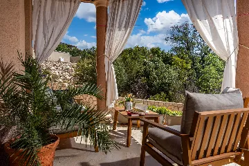 Bilice Villa with Pool for 9 near Šibenik