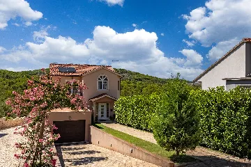 Bilice Villa with Pool for 9 near Šibenik