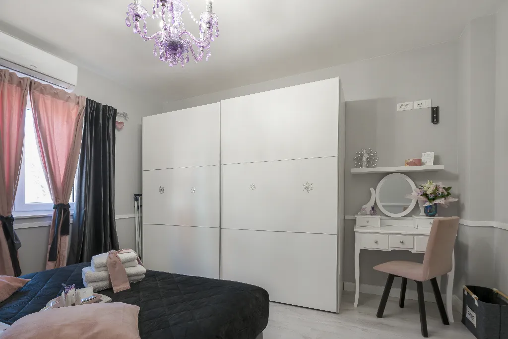 Bilice Villa with Pool for 9 near Šibenik