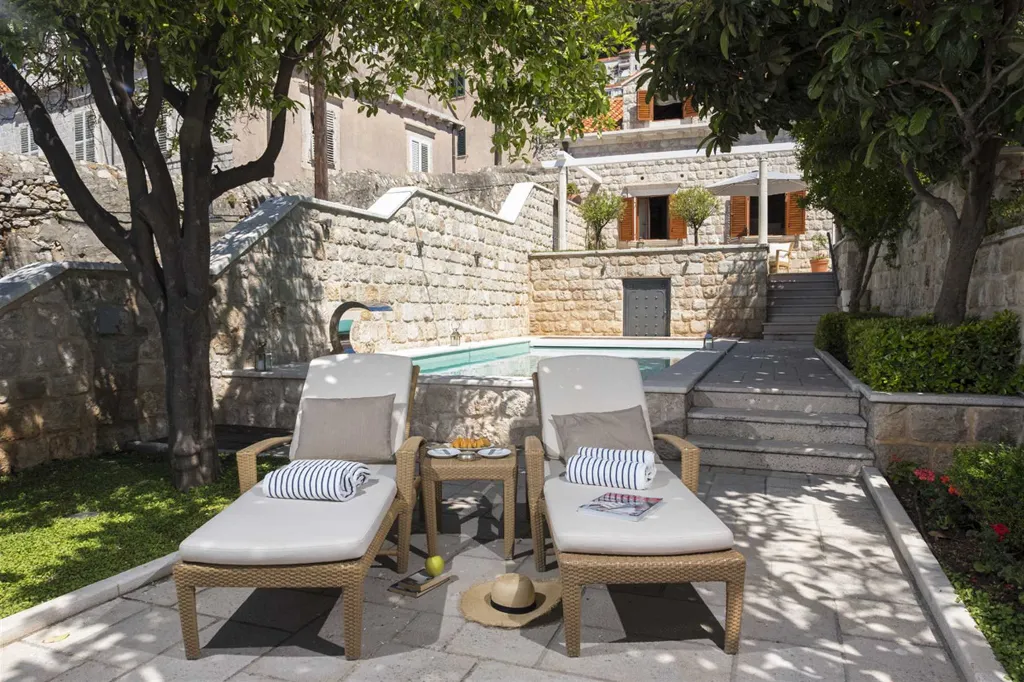 Town Villa with Pool, Sauna & Gym in Dubrovnik
