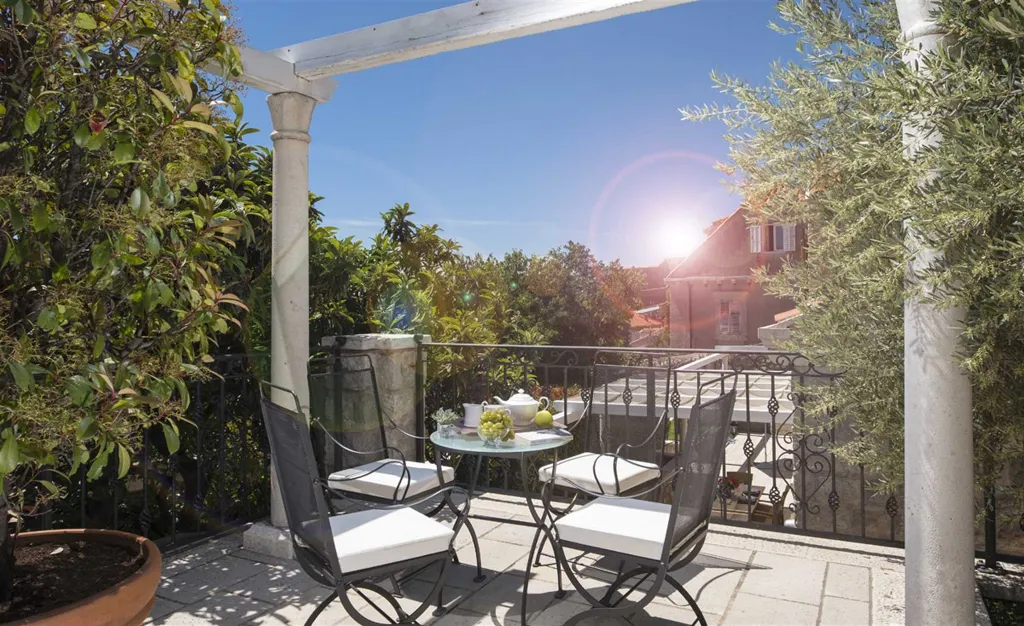 Town Villa with Pool, Sauna & Gym in Dubrovnik