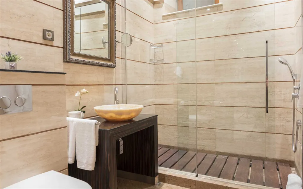 Town Villa with Pool, Sauna & Gym in Dubrovnik
