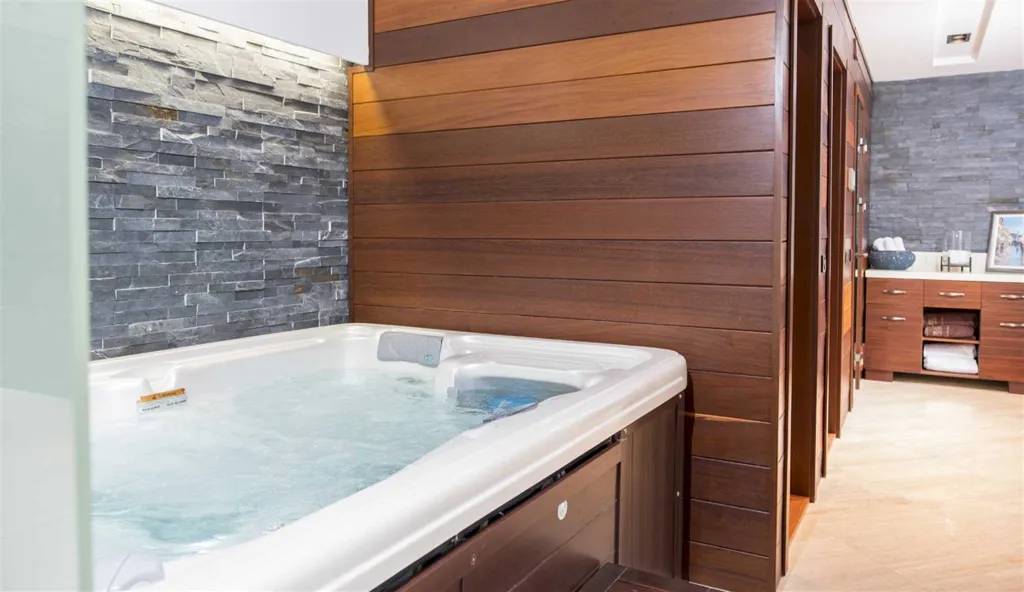 Town Villa with Pool, Sauna & Gym in Dubrovnik