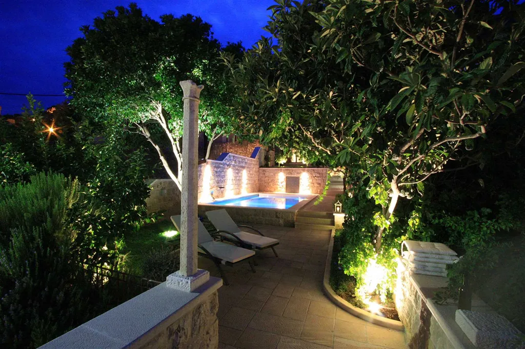 Town Villa with Pool, Sauna & Gym in Dubrovnik