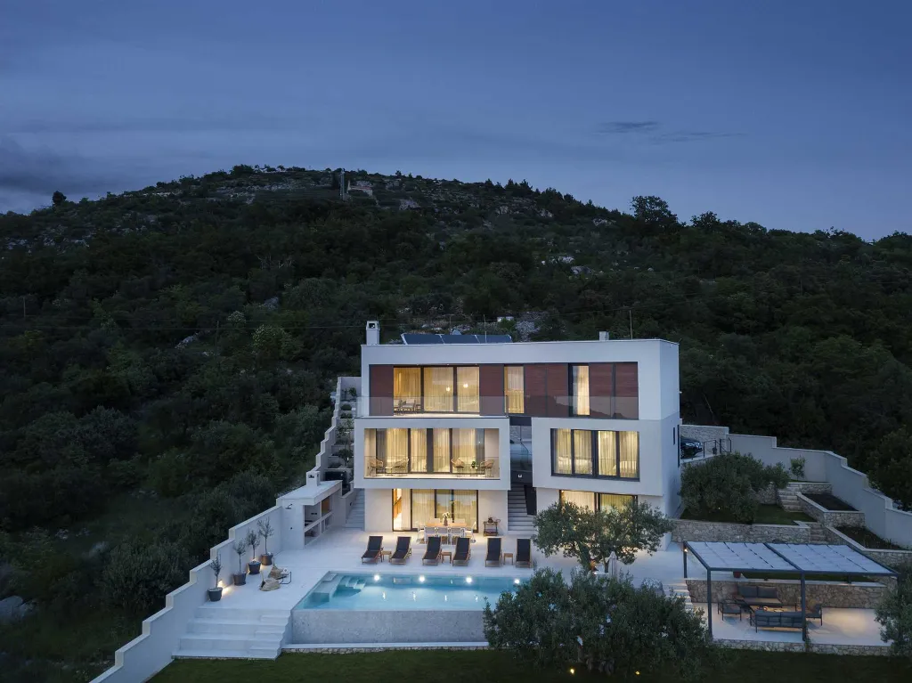 Modern Sea View Villa with Infinity Pool, Dubrovnik