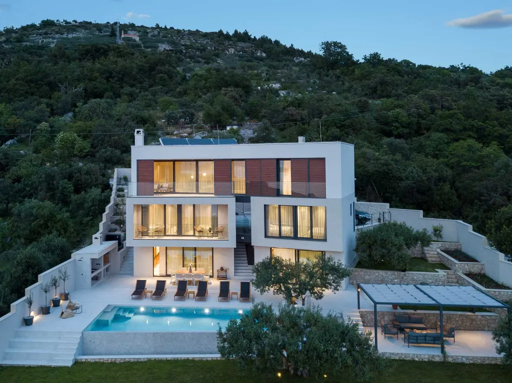 Modern Sea View Villa with Infinity Pool, Dubrovnik