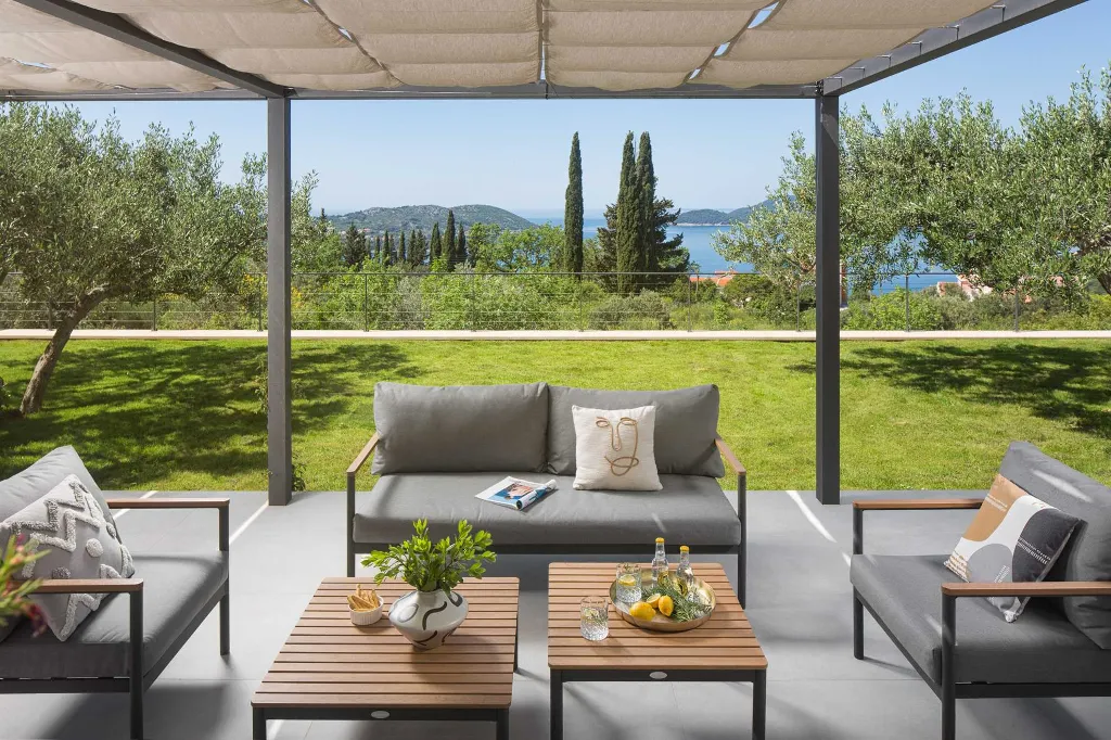 Modern Sea View Villa with Infinity Pool, Dubrovnik