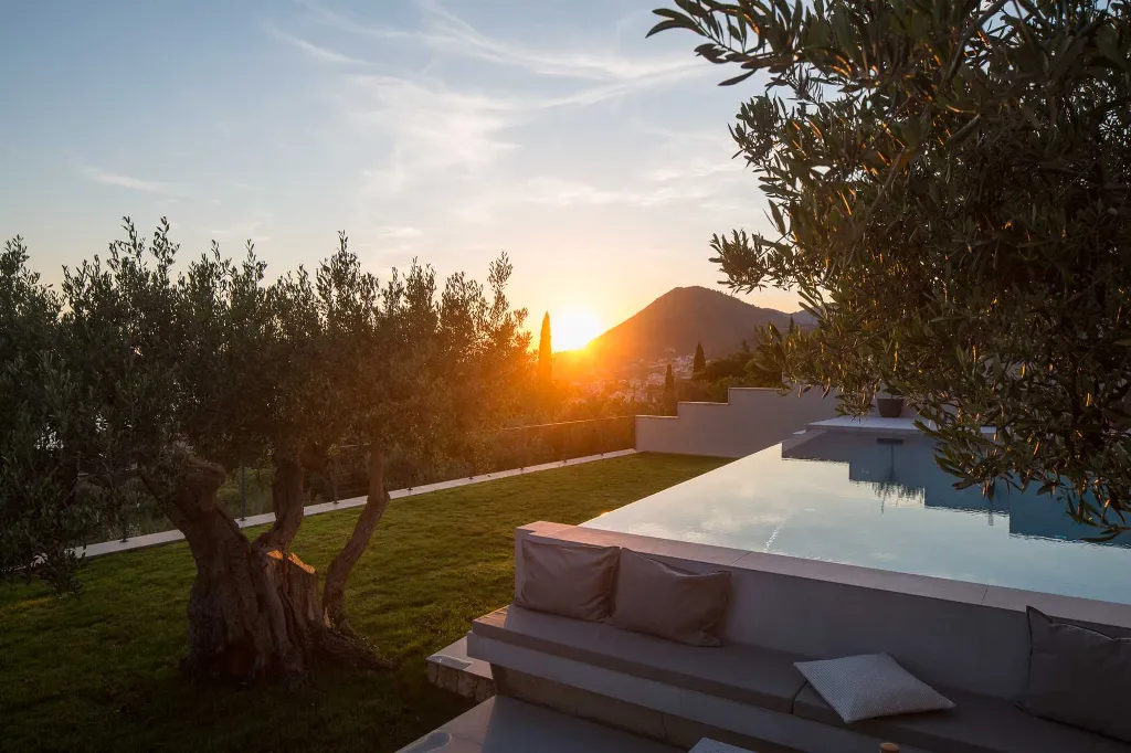 Modern Sea View Villa with Infinity Pool, Dubrovnik
