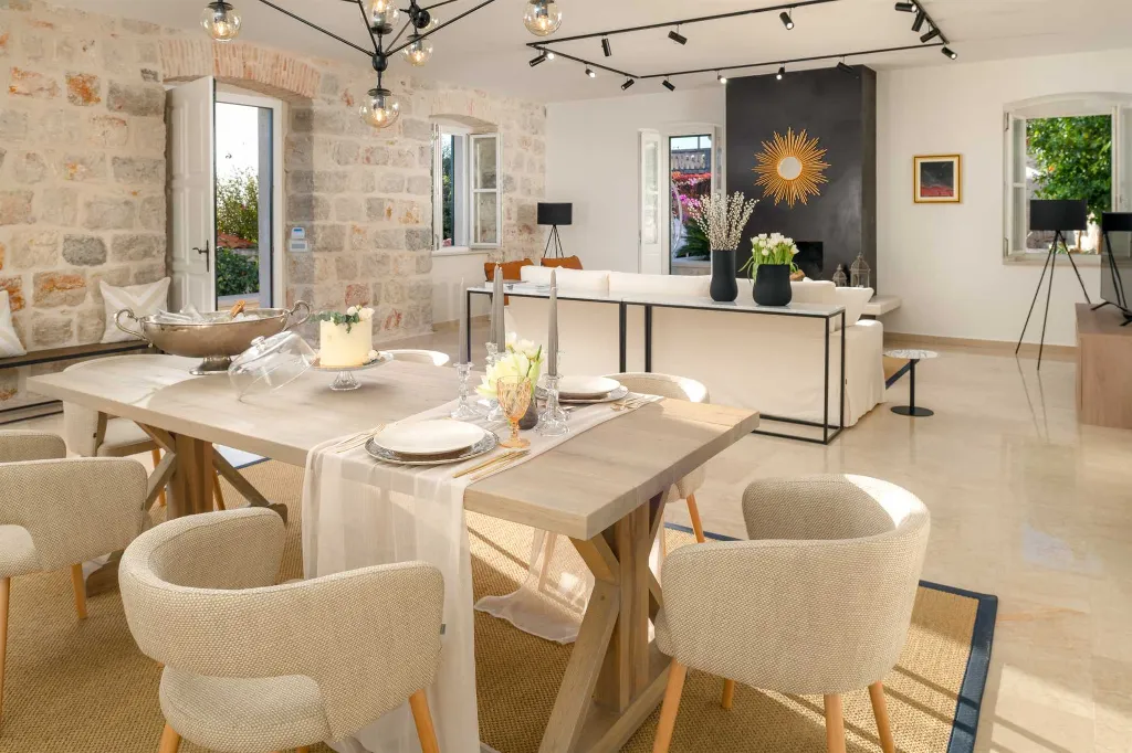 Elegant 4-Bedroom Villa with Pool in Dubrovnik