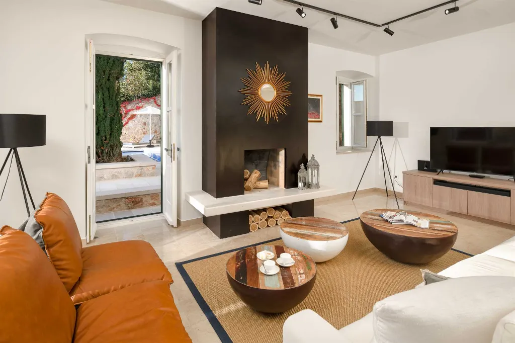 Elegant 4-Bedroom Villa with Pool in Dubrovnik