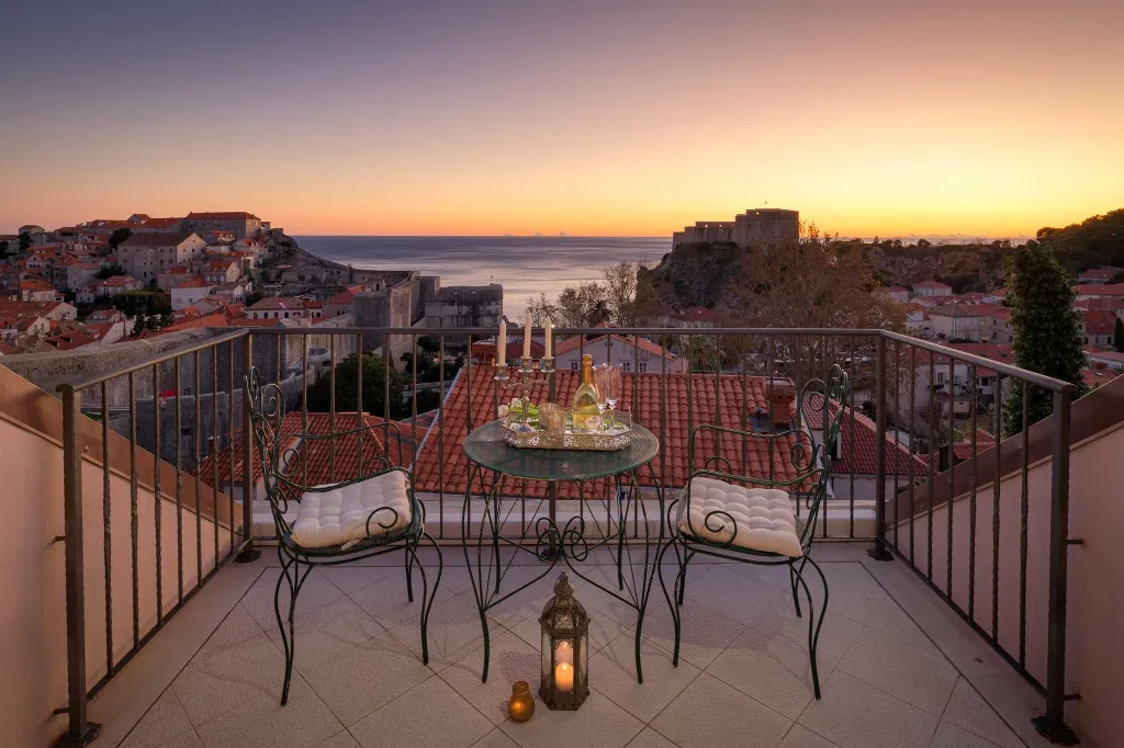 Elegant 4-Bedroom Villa with Pool in Dubrovnik