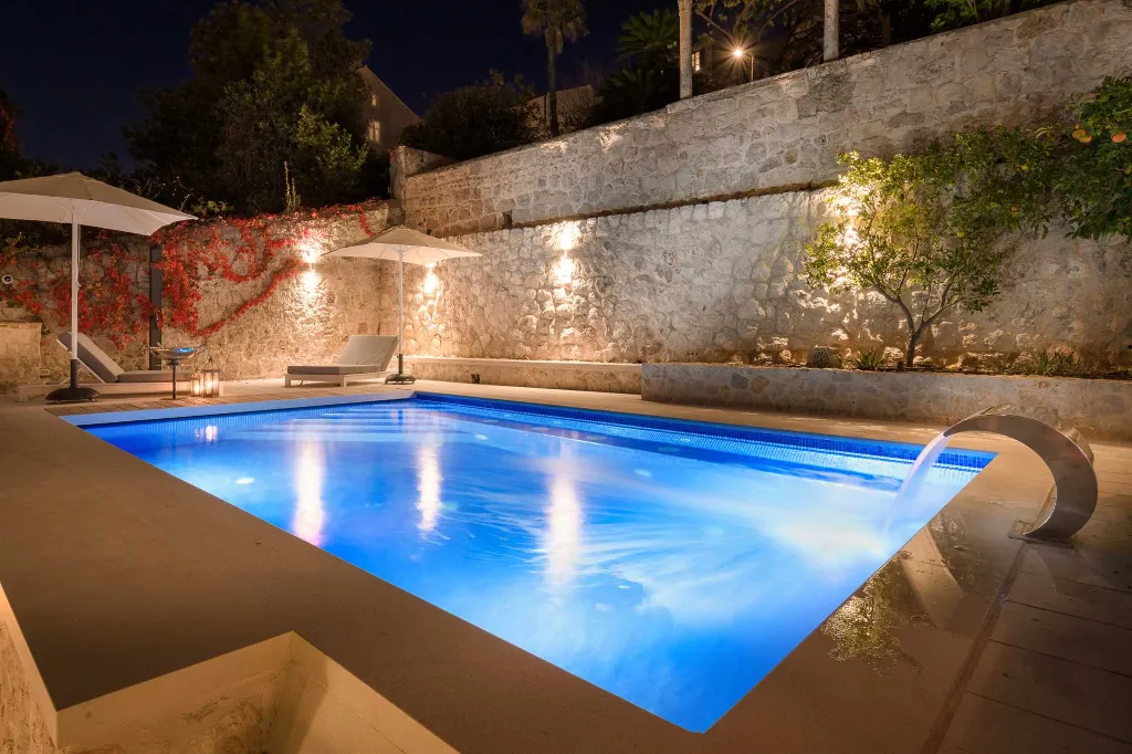 Elegant 4-Bedroom Villa with Pool in Dubrovnik