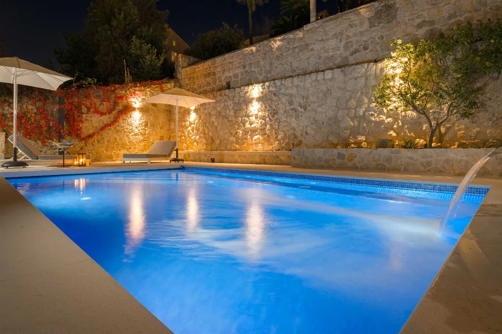 Elegant 4-Bedroom Villa with Pool in Dubrovnik