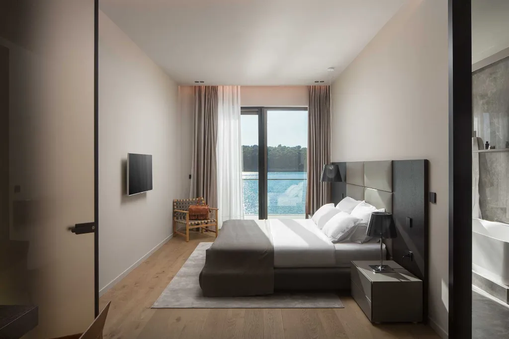 Seaside Villa Retreat with Pool in Dubrovnik