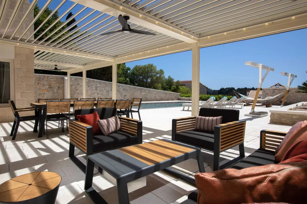 Contemporary Villa With Pool in Dubrovnik