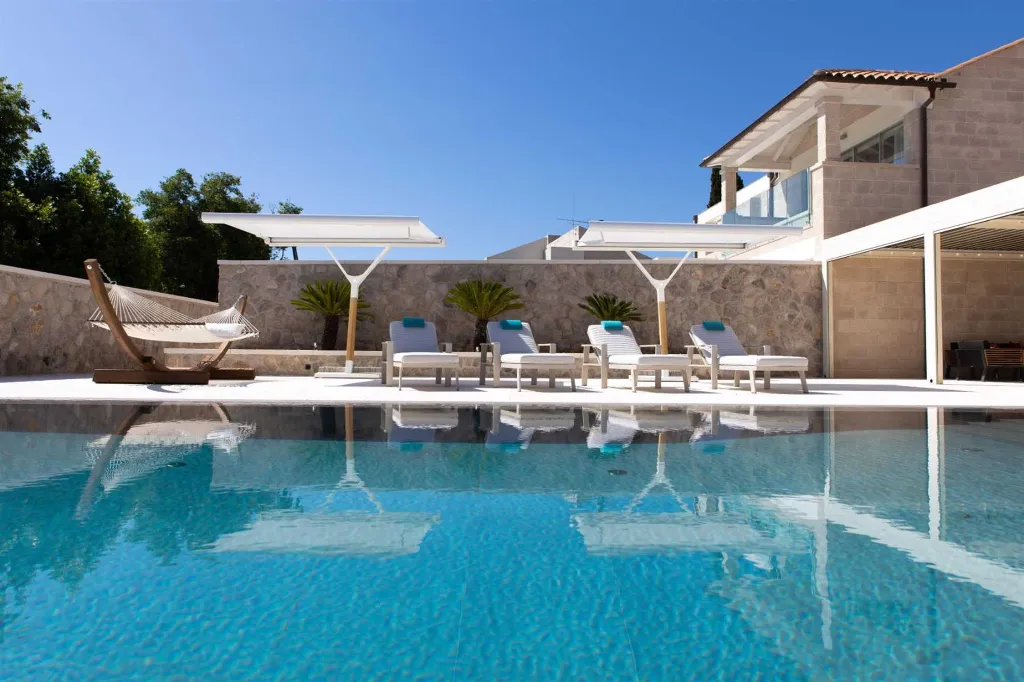Contemporary Villa With Pool in Dubrovnik