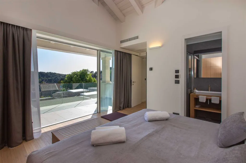 Contemporary Villa With Pool in Dubrovnik