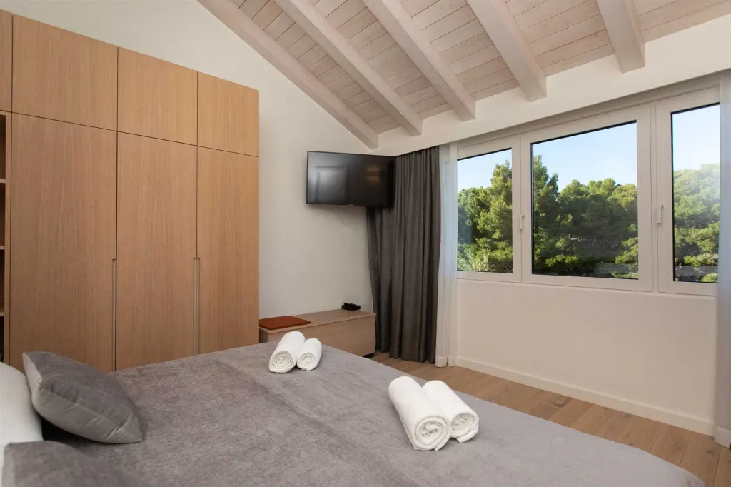 Contemporary Villa With Pool in Dubrovnik