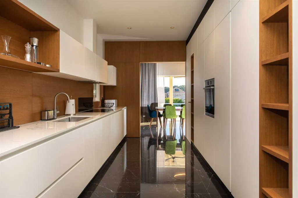 Contemporary Villa With Pool in Dubrovnik
