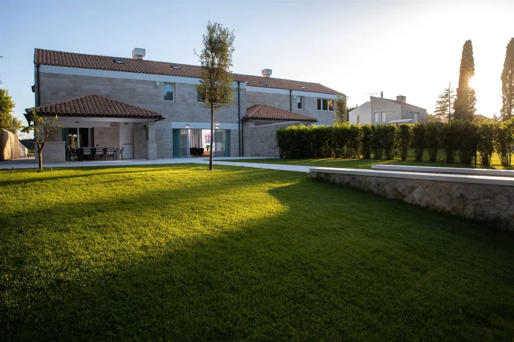 Contemporary Villa With Pool in Dubrovnik