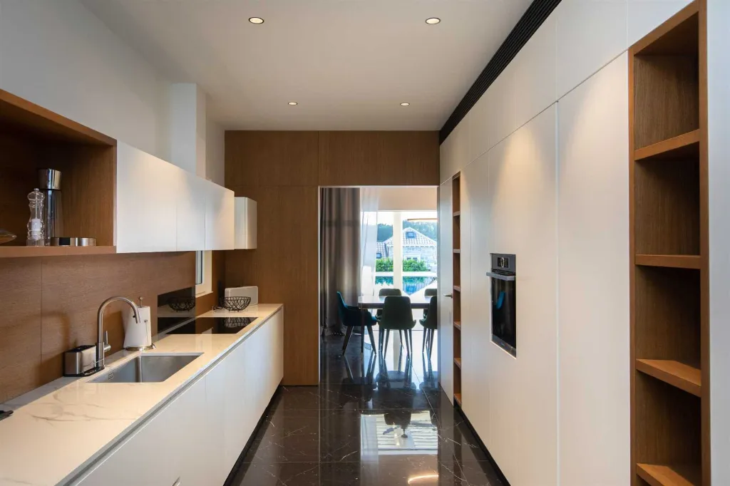 Contemporary Villa With Pool in Dubrovnik