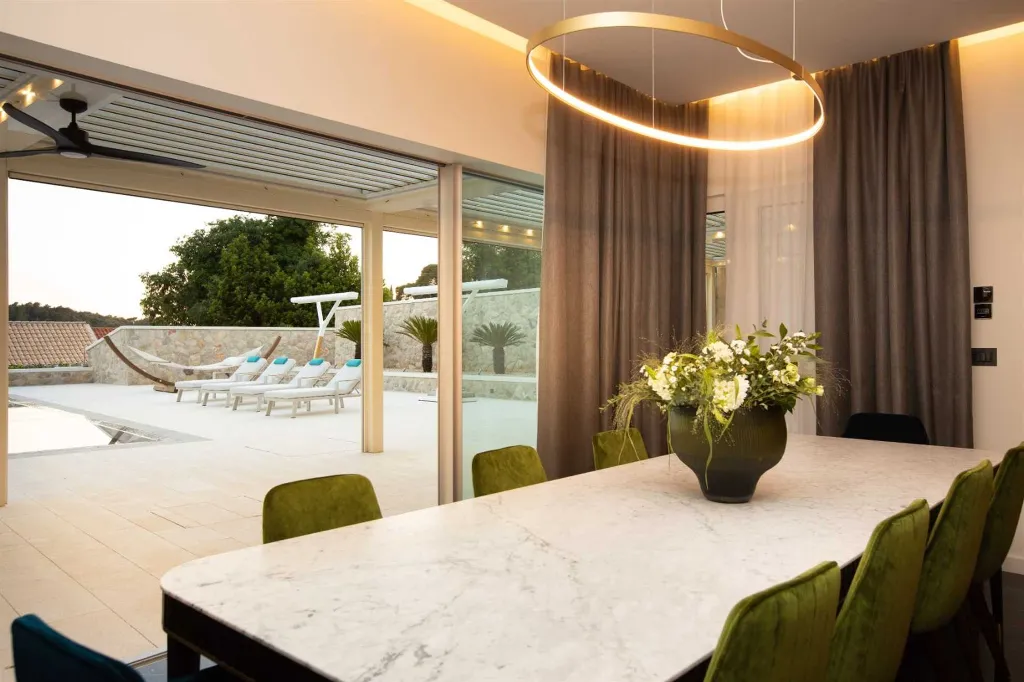 Contemporary Villa With Pool in Dubrovnik