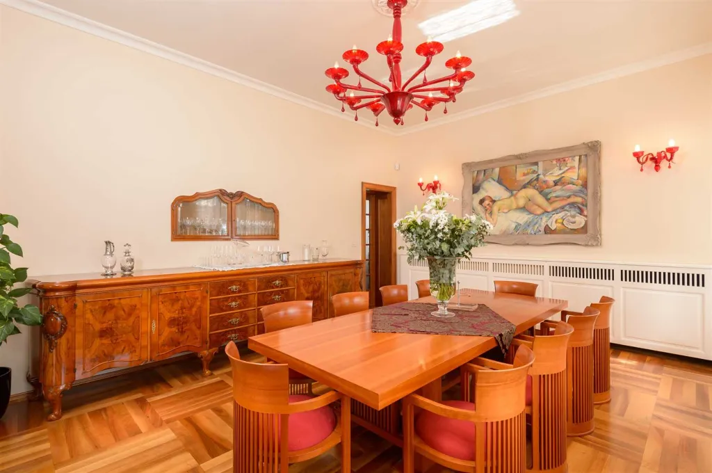 Classic Heritage Villa with Pool in Split