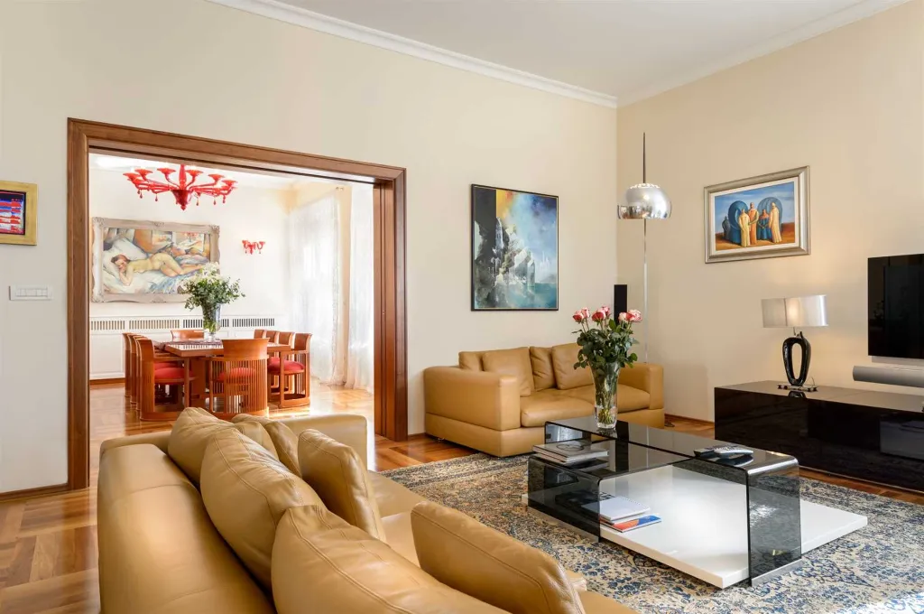 Classic Heritage Villa with Pool in Split