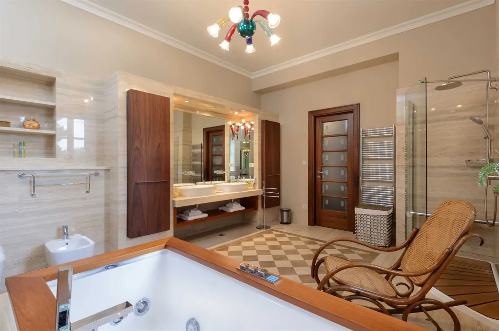 Classic Heritage Villa with Pool in Split