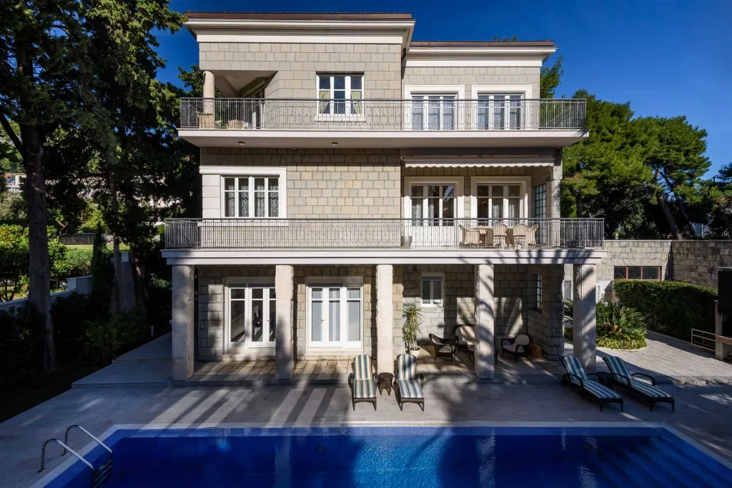 Classic Heritage Villa with Pool in Split