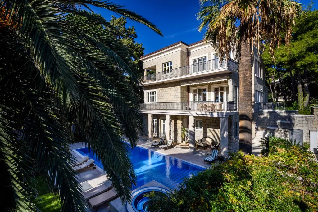 Classic Heritage Villa with Pool in Split