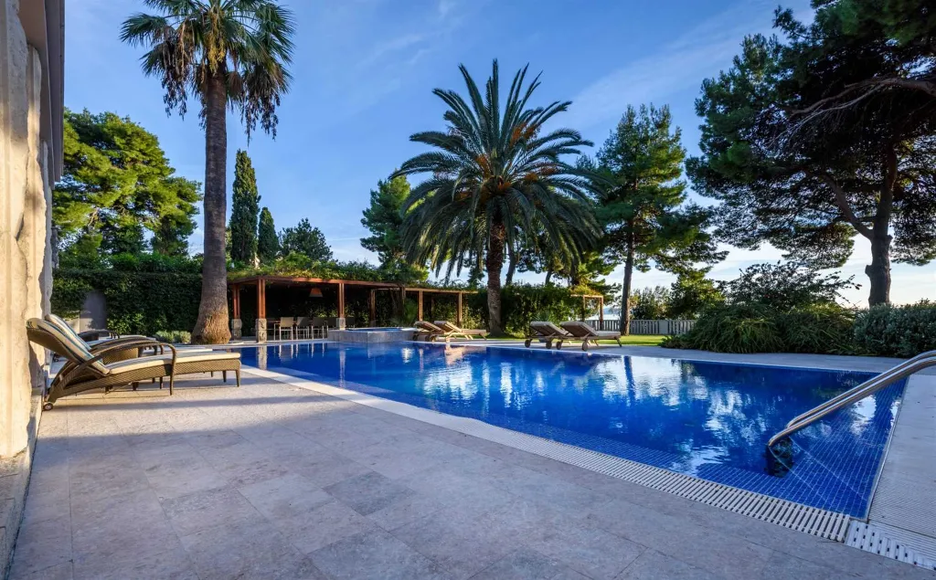 Classic Heritage Villa with Pool in Split