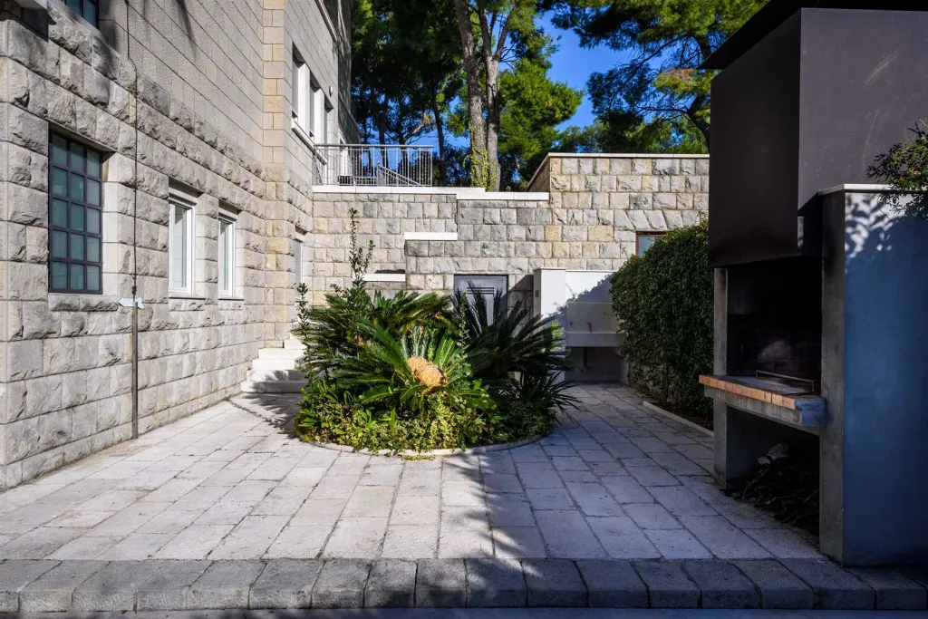 Classic Heritage Villa with Pool in Split