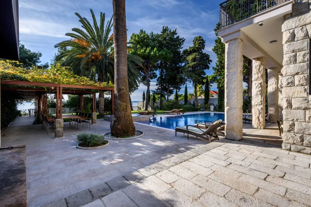 Classic Heritage Villa with Pool in Split