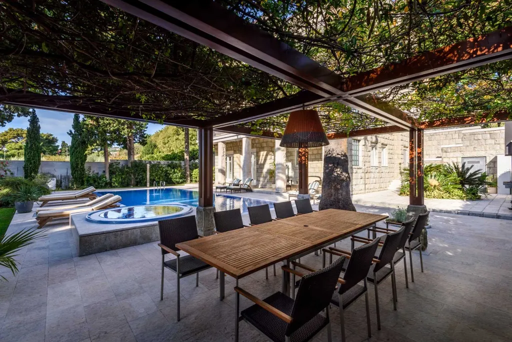 Classic Heritage Villa with Pool in Split