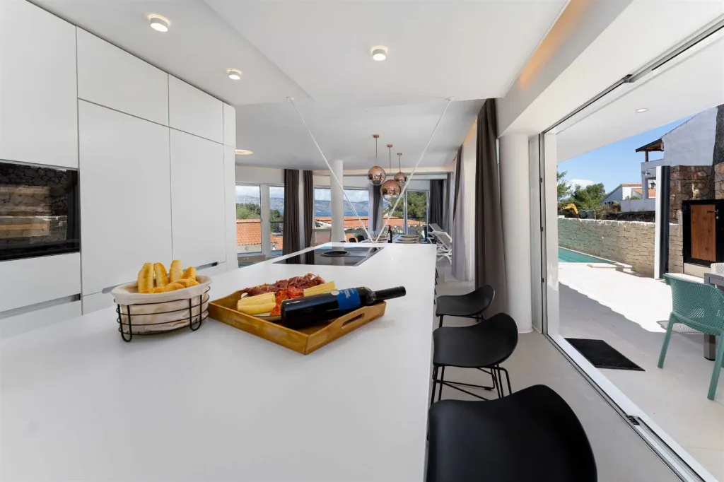 Modern Seaside Villa with Heated Pool in Hvar