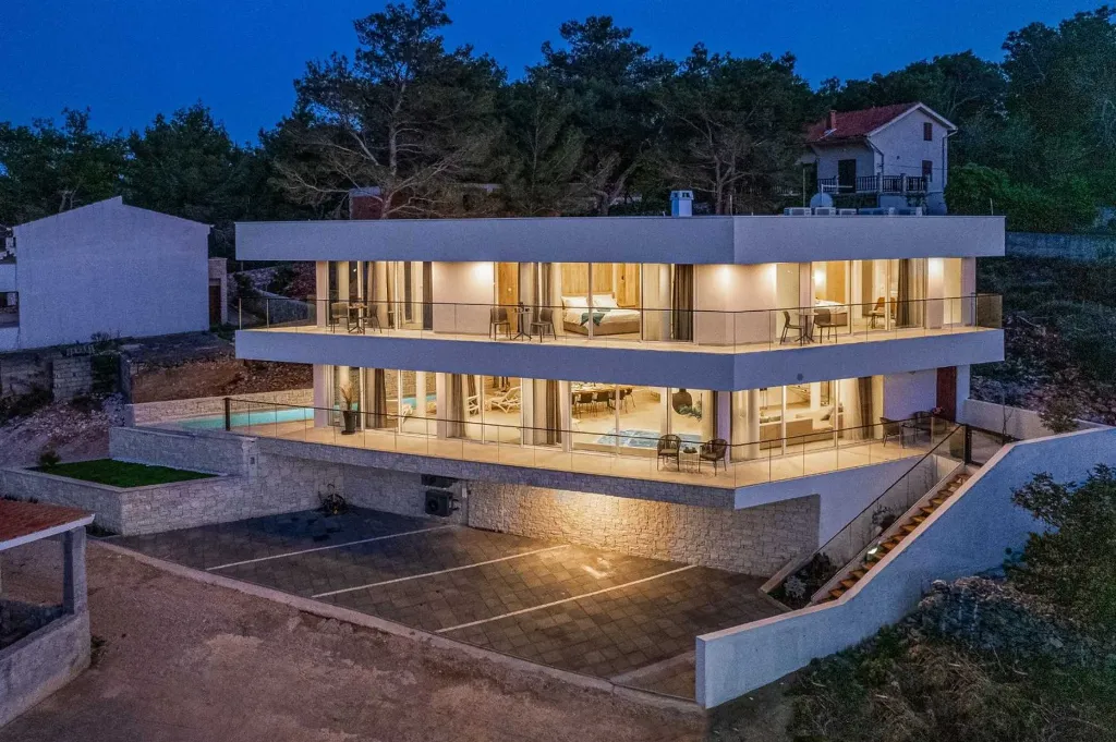 Modern Seaside Villa with Heated Pool in Hvar