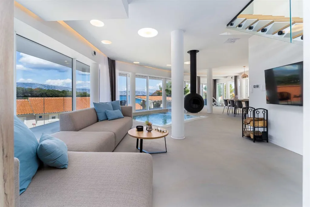 Modern Seaside Villa with Heated Pool in Hvar