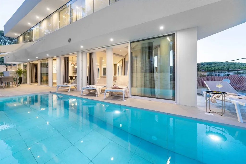 Modern Seaside Villa with Heated Pool in Hvar