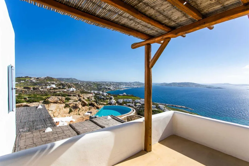Seaview Infinity Villa with Pool in Mykonos