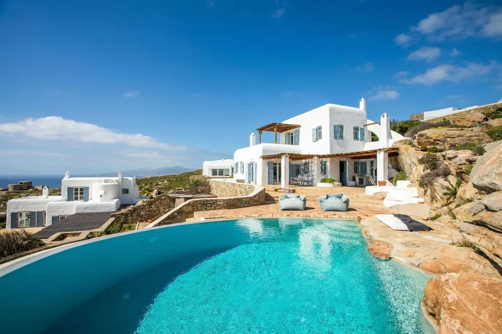 Seaview Infinity Villa with Pool in Mykonos