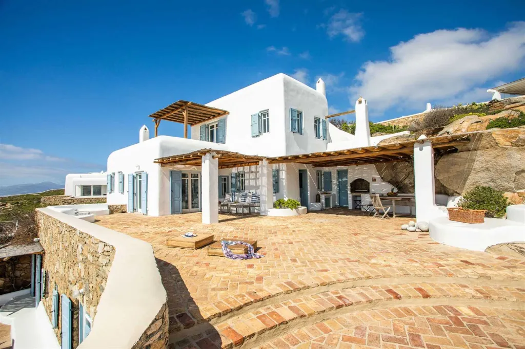 Seaview Infinity Villa with Pool in Mykonos