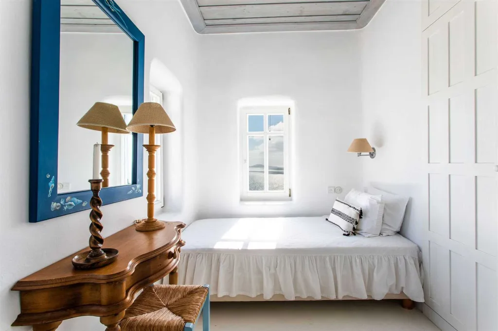 Seaview Infinity Villa with Pool in Mykonos