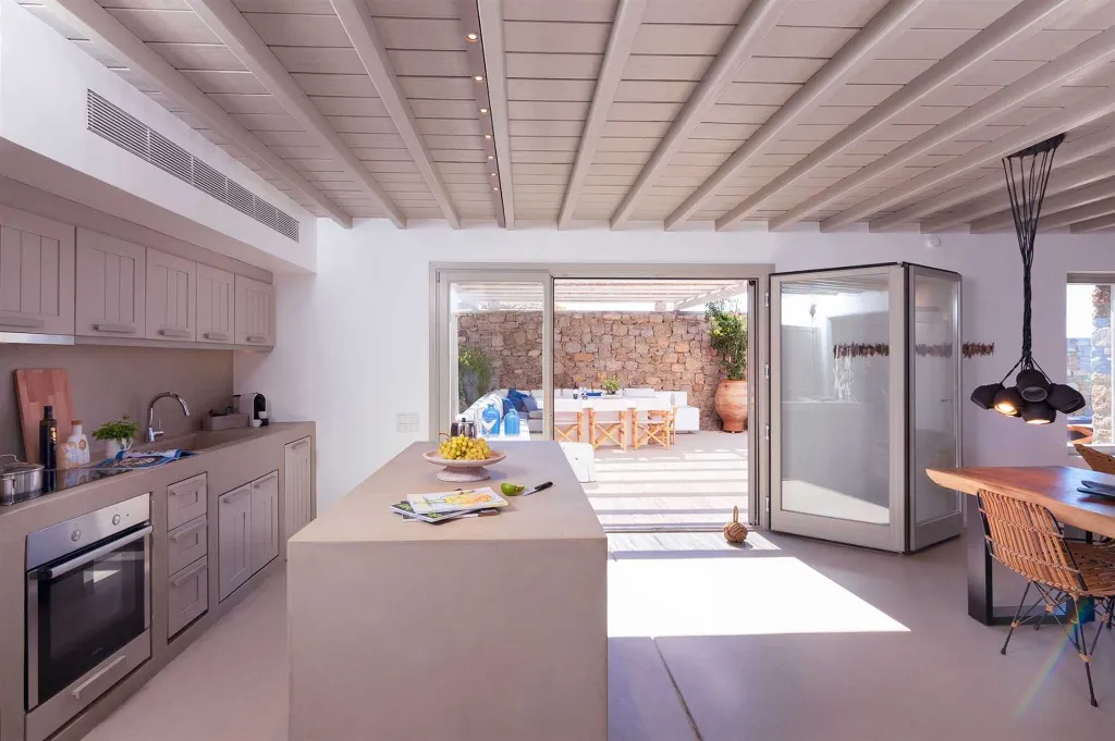 Elegant 3-Bedroom Villa with Private Pool in Mykonos