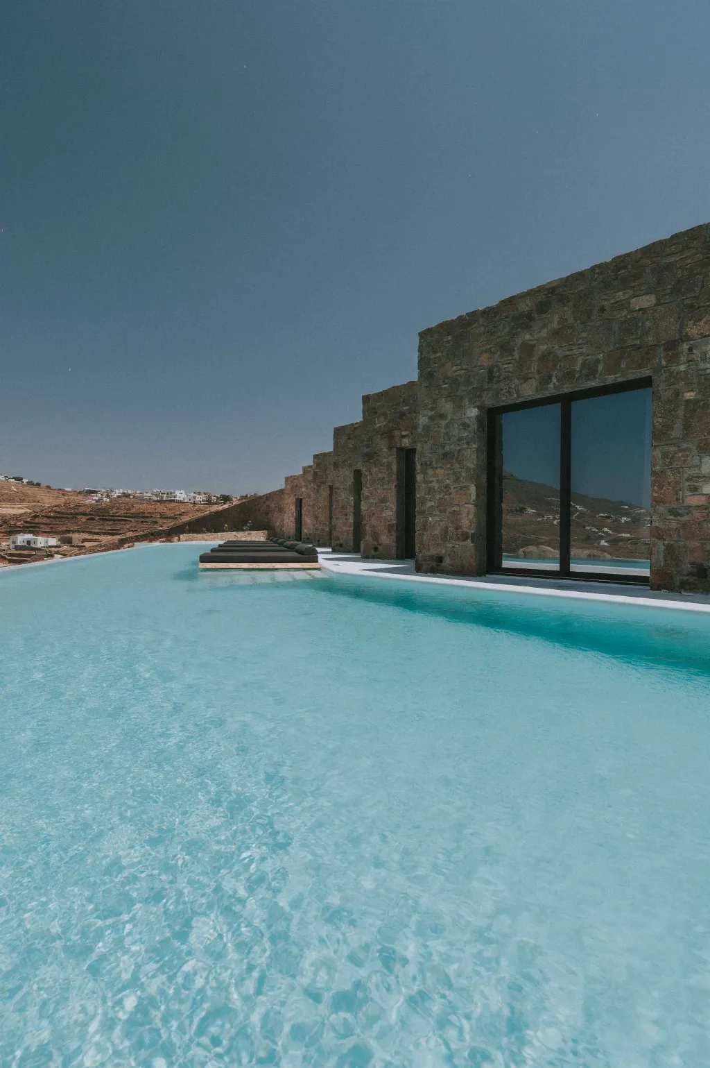 Villa New Mega Nero 6
