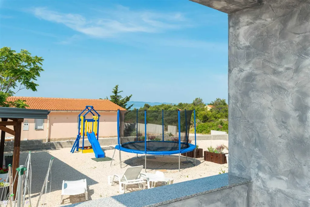 Sea-View 3-Bedroom Apartment with Balcony in Vir