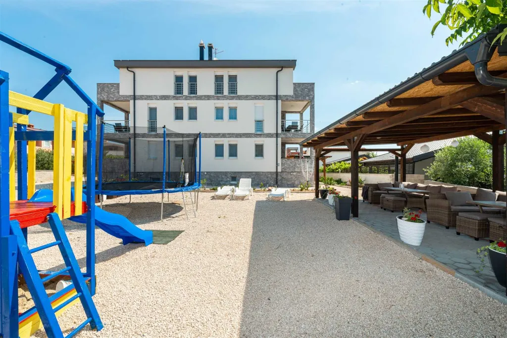 Sea-View 3-Bedroom Apartment with Balcony in Vir