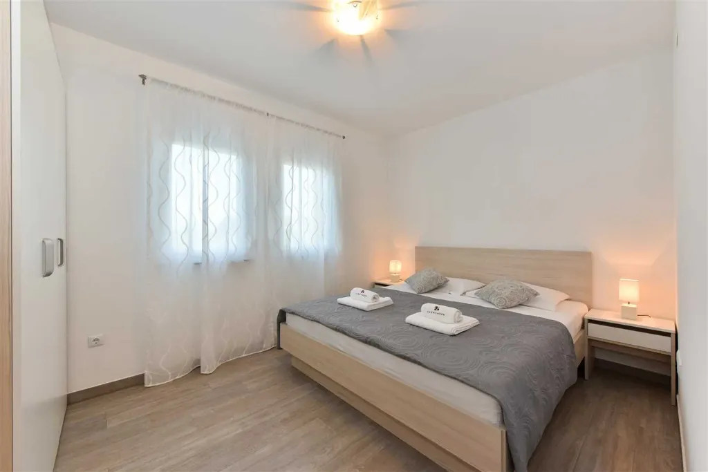 Sea-View 3-Bedroom Apartment with Balcony in Vir